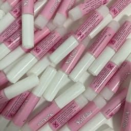 Press-on Nails Glue 2g Small Glue Nail Plate Extension Glue Sticky Fake Nails Quick-drying Long-lasting Strong Adhesive