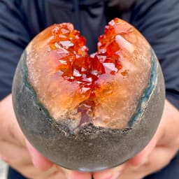7-8cm/2.76-3.15inch Open Smile Citrine Geode Quartz Crystal Sphere Collection, Home Healing Crystal Supplies, Tabletop Home Decor Ornament, Collectible Crystal Specimen for Display