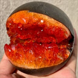 7-8cm/2.76-3.15inch Open Smile Citrine Geode Quartz Crystal Sphere Collection, Home Healing Crystal Supplies, Tabletop Home Decor Ornament, Collectible Crystal Specimen for Display