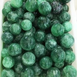 6-7cm/2.36-2.76inch Natural Green Fluorite Crystal Ball with Wooden Stand Polished Reiki Healing Chakra Stone for Clarity Focus Balance Meditation Yoga Feng Shui Home Office Desk Decor Display Emotional Healing Gift for Crystal Lover Collection