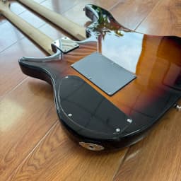 Double‑Neck Double‑Head Electric Guitar‑4‑String Bass+6‑String Electric Guitar Combo Both Equipped With Dual Pickups. Sunset Gradient‑Colored Body. One‑Click Switch. Rosewood Fingerboard. Metal Hard Rock Style. Christmas Gift Free Shipping