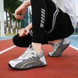 Men's Outdoor Sneakers / 1 Pair Sports Casual Running Shoes Thick Soles / Suitable for Young People Fashion Trends Outdoor Outings Daily Casual Wear