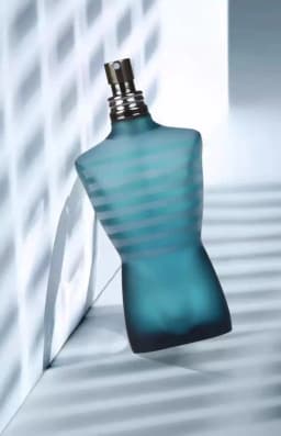 Jean Paul Gaultier Le Male Carries Summer Coastal Vibe. Crisp Mint Leads The Scent, Finished By Lavender And Light Wood, Just Like Sea Breeze, Perfect For Vacation And Travelling.