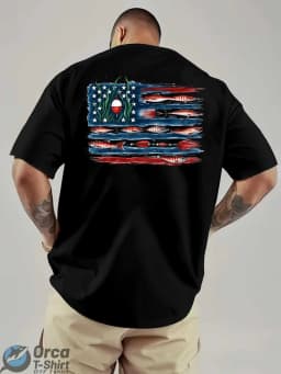 American Flag and Fish Print Short-Sleeve T-Shirt. The Design Combines The American Flag with Fishing Elements, Making It Suitable for Outdoor Fishing Enthusiasts in Summer. It'S A Great Father'S Day Gift or A Special Present for Fishing Lovers. Plu
