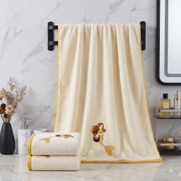 2‑Pack Coral Velvet Bath Towels, Mermaid Embroidered Pattern, Soft & Cozy, High Water Absorbency, Ideal for Bathing, SPA, Swimming, Yoga, Salon Use