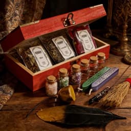 Beginner Wiccan Altar Kit in Vintage Mahogany Box, Complete Witchcraft Ritual Set with Herbs, Crystals, Tools & Guide, Teacher Appreciation Giftable Witch Box for Family & Friends, 7.87x3.94 Inches