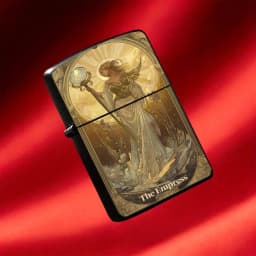 Retro Tarot The Empress Themed Flip-top Metal Windproof Kerosene Lighter Reusable Portable Pocket Lighter Exquisite Art Embossed Design CreativeGift Personalized Trendy Portable Ignition Device Humorous and Fun Lighter