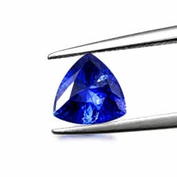 7 Shapes Faceted Cut Natural Blue Sapphire Loose Gemstones, Multi‑Shape Round Oval Heart Pear Square Triangle Radiant Cut Sapphire Stones for Jewelry Ring Pendant Making DIY Craft Gemstone Collection