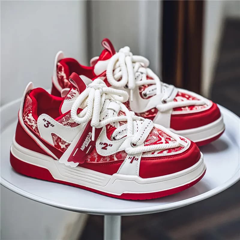 Fashionable and trendy women's shoes: white sneakers, low-top casual sports shoes