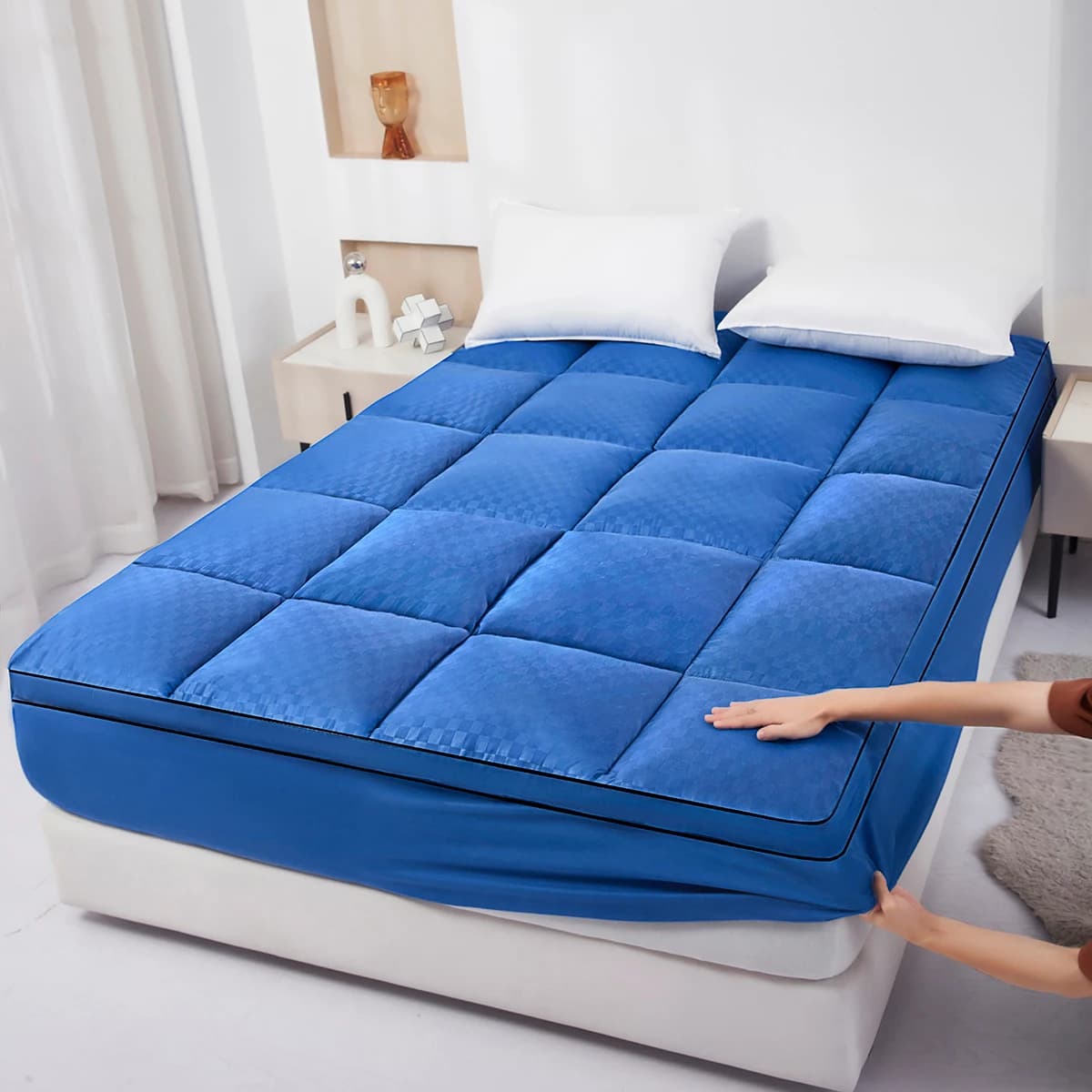 Thickened & Oversized Mattress Protector, Autumn & Winter Mattress, Elastic Mattress Cover, Machine Washable, 4 Colors Available, Enhanced Comfort & Support, Mattress Protector, Full Sizes (Queen, King), Thickened Mattress Pad, Thickened Mattress