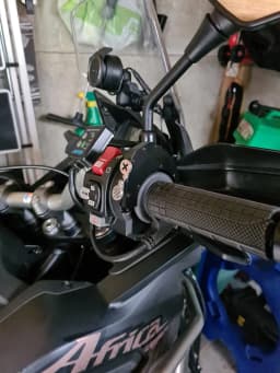 Universal Cruise Control Motorcycle Throttle Lock Assist Handlebar For BMW R1200GS For KTM For Suzuki For Yamaha For Honda NC750 For Kawasaki Ninja