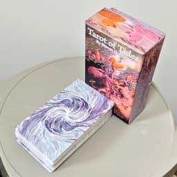 Tarot of Tides: The Adventures of A Duck Named Bob ― Unique 78-Card Tarot Deck in Rigid Box - Double-embossed Cardstock 12*7cm