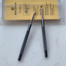 2Pcs Metal 3.5mm Watch Hand Remover Tool Watchmaker Repair Pry Levers with Flat Blade Watch Hands Lifting Tool Watch Repair Tool