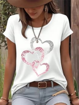 Plus-Size Women s Heart-Print Crew Neck Short-Sleeved Casual T-Shirt, Suitable For Summer Graphic T-Shirts, Women s Tops.