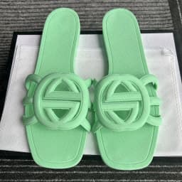 2026 Ladies' Candy-colored Fashionable and Versatile Casual Anti-slip Beach Simple Style Women's Slippers