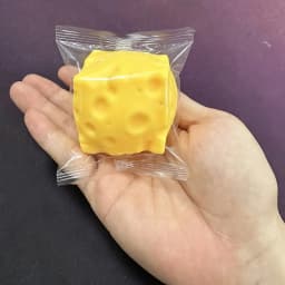 Best-selling stress-relief squishy butter cheese toy! Soft and smooth to squeeze with satisfying rebound. Cute yellow cube design with realistic detail—great as a gift, party favor, or daily stress toy.