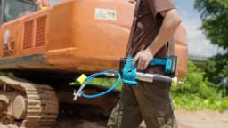 SEESII 10000PSI Electric Grease Gun Kit 4.6 OZ/MIN Auto Greasing with 2*2.0A Battery & 4000 PSI Mini Manual Grease Gun 3 Oz Portable Small Grease Gun Kit