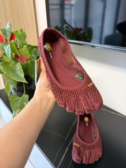 VIB Women's Five Toe Mary Jane Shoes Barefoot Yoga Pilates Shoes Minimalist Non Slip FiveFingers Dance Ballet Barre Training Shoes Indoor Outdoor