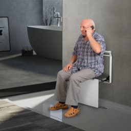 Foldable Wall-Mounted Shower Seat for Elderly Disabled Pregnant Women, 150kg/330.7lbs Load Capacity, Anti-Slip Padded Handrail, Space-Saving Bathroom Bench with Slow-Close Mechanism, Silver Aluminum