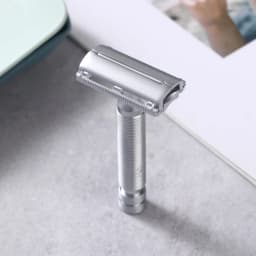 Yaqi Monarch Matte Chrome Color Safety Razor