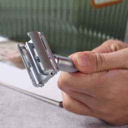 Yaqi Monarch Matte Chrome Color Safety Razor