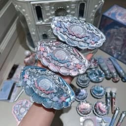 Flower Knows Bunny Shells Collection Makeup Set Eyeshadow Palette Blush Lip Gloss Makeup Bag Matte Glow Shimmer Eye Shadow Kit