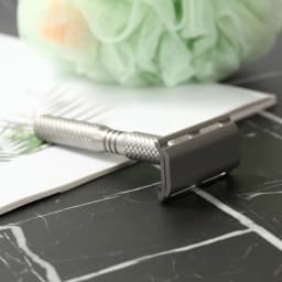 YAQI Ghost Cross Grain Pattern Titanium Light Weight Safety Razor