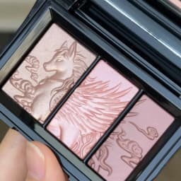 Chéeryep Glitter Eyeshadow Palette Highlighter Pigmented Neutral Browns Shimmer Finishes Professional Eye Shadow Cosmetics