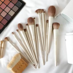BEILI 15 Pcs Beige Premium Synthetic Makeup Brush Sets Foundation Concealer Eyeshadow Eyeliner Blush Blending Highlight Brush