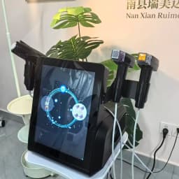 Facial Dermapen Radio Frequency Treatment Radio Frequency Collagen Regeneration Beauty Equipment Face Plug Skin Tightening