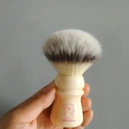 Dscosmetic Pink Piggy CN6 Synthetic Hair with Resin Handle for Man Wet Shaving