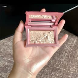 Chéeryep Limited Edition Highlighter Champagne Gold Shimmer,Illuminating Face Powder Blush Pressed Powder Long Lasting Makeup