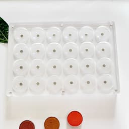 New EMPTY Magnetic Eyeshadow Palette DIY Acrylic All Transparent Elegant Eye Shadow Makeup Palette 26mm*24 holes