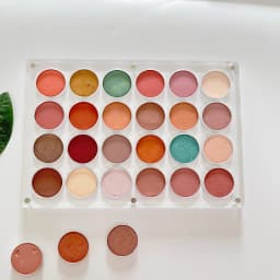 New EMPTY Magnetic Eyeshadow Palette DIY Acrylic All Transparent Elegant Eye Shadow Makeup Palette 26mm*24 holes