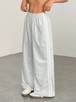 Women's Casual Wide Leg Pants Striped Loose Fit Trousers Comfortable Fashionable Ladies' Long Trousers