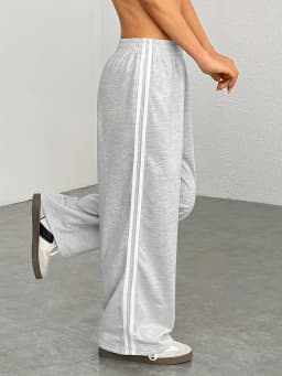 Women's Casual Wide Leg Pants Striped Loose Fit Trousers Comfortable Fashionable Ladies' Long Trousers