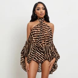 American style neck hanging off shoulder personalized top, tight shorts, printed two-piece set