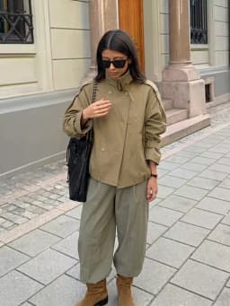 Women Relaxed Fit Short Utility Trench Jacket High Funnel Neck Epaulet Design Double Breasted Cropped Coat Commuter Outerwear