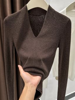 AOSSVIAO Autumn Winter Black V-Neck Women's Pullover Long Sleeve Slim Fit Soft Knit Sweater Soft Versatile Basic Layering Tops