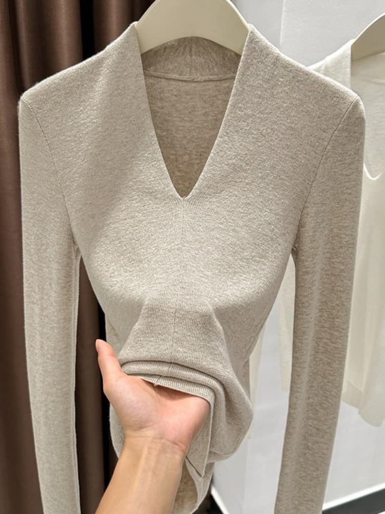 AOSSVIAO Autumn Winter Black V-Neck Women's Pullover Long Sleeve Slim Fit Soft Knit Sweater Soft Versatile Basic Layering Tops