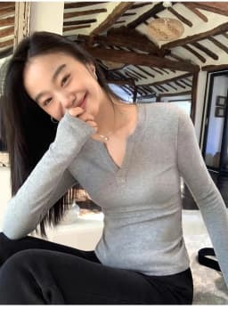 Women's Ribbed Knit Top V Neck Long Sleeve Slim Fit Stretch Shirt Soft Casual Basic Layering Winter.