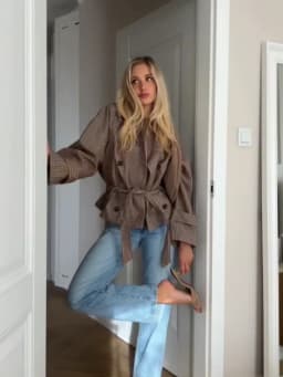 Trendy Plaid Lapel Collar Short Trench Coat Double Breasted Button Belted Waist Coat Women Retro Autumn Daily Street Office Wear