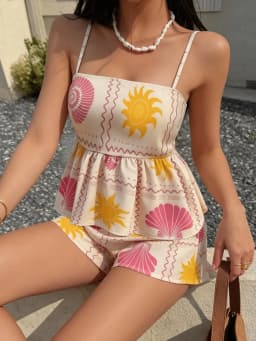 Elegant Folded Floral Print Italian Pasta Top with Vest And Shorts 2-Piece Set Casual Vacation Beachwear Suitable for Valentine'