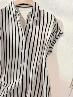 [Elegant Orientation] Summer Fashion Women's Striped Single-Breasted Collar Drop-Shoulder Short-Sleeve Shirt