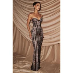 Elegant lace strapless waist cinching long dress with heart-shaped neckline for slimming and formal evening ladies' dress