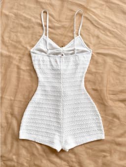 Solid color one-piece swimsuit, feminine, tight-fitting, hollowed-out, metallic five-pointed star.