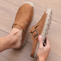 Men's Spring and Autumn Outdoor Casual Baotou Shoes Non Slip Slippers Fashion Soft Soled Women's Sandals Suede Leather Slippers