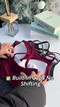 Workout Tank Tops for Women with Built in Bra Sleeveless Gym Athletic Yoga Tops Solid Color Elasticity Vest Sportswear