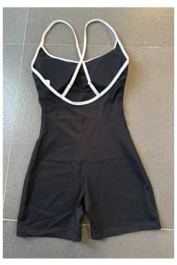 Summer Women's Sports Jumpsuit Shorts Cross Shoulder Straps Hip Lift Tight One-piece Yoga Set Outdoor Running Gym Fitness Suits
