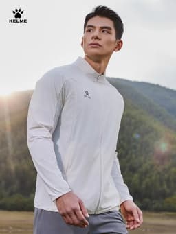 Kelme Men's Light Woven Jacket Upf50+ Sun Protection Stand Collar Jacket Day Training Outdoor Sports Running Windbreaker